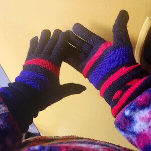 Vintage✨Rare 🛍️ Classic 🎁 Adrienne Vittadini 🎁 long, wool + acrylic gloves